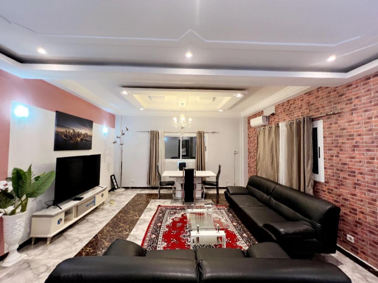 Studio Meuble Haut Standing Jouvence Yaounde Apartment Екстериор снимка